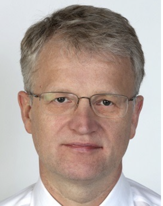 Dieter C Broering